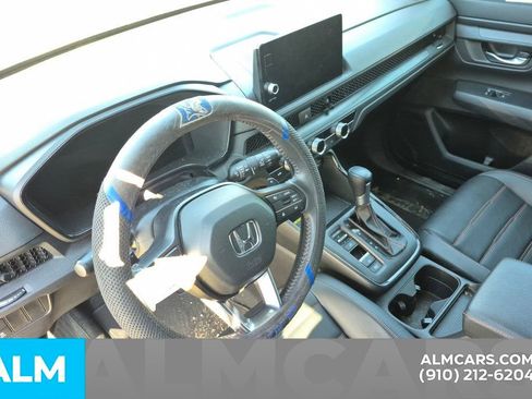 Used 2025 Honda CR-V Sport-L image 6