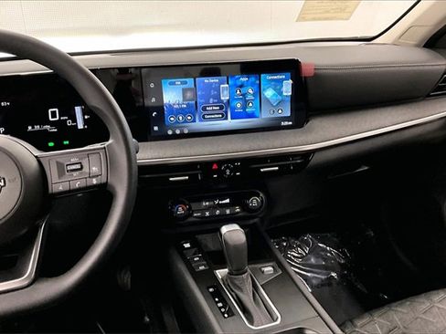 New 2026 Nissan Kicks SV image 7