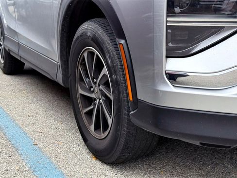 Used 2022 Mitsubishi Eclipse Cross ES image 4