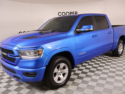 Used 2022 RAM 1500 Laramie w/ Sport Appearance Package image 11