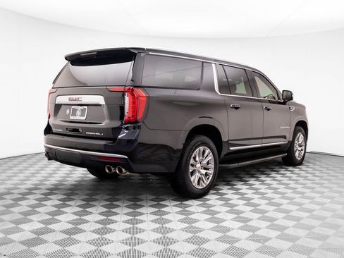 Used 2023 GMC Yukon XL Denali image 7