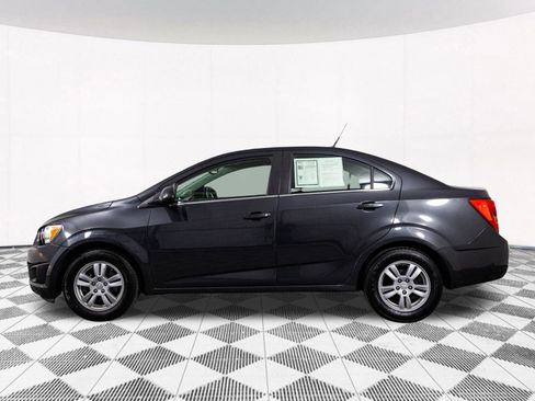 Used 2014 Chevrolet Sonic LT image 11