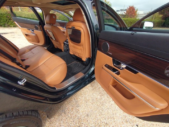 Used 2011 Jaguar XJ L RWD image 41
