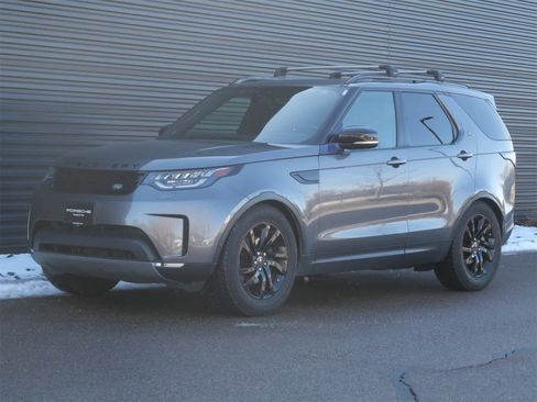 Used 2018 Land Rover Discovery HSE image 1