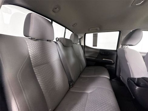 Certified 2022 Toyota Tacoma SR5 image 35