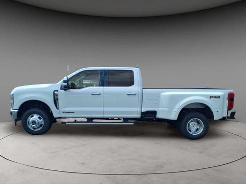 New 2026 Ford F350 Lariat w/ Lariat Premium Package AWD/4WD image 14