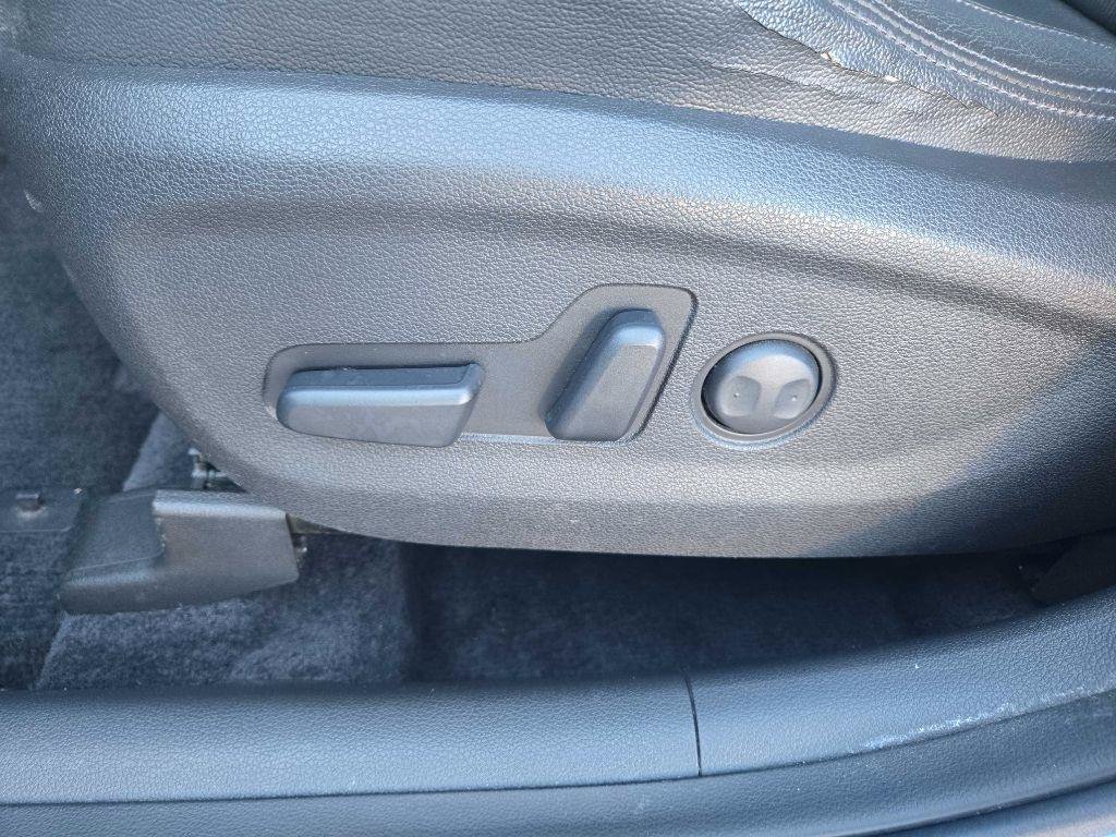 Used 2016 Hyundai Tucson Limited FWD image 13