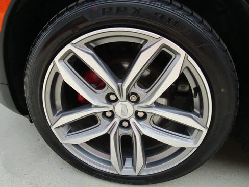 Used 2021 Cadillac XT4 Sport w/ Sun And Sound Package AWD/4WD image 21