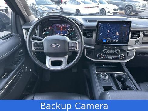 Used 2024 Ford Expedition XLT image 21