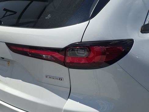Used 2024 MAZDA CX-90 3.3 Turbo w/ Premium Package AWD/4WD image 8