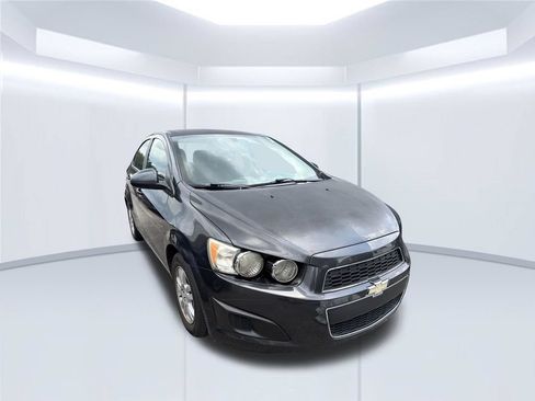 Used 2015 Chevrolet Sonic LT FWD image 6