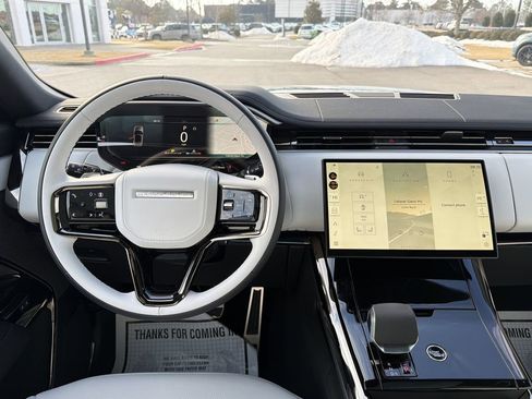 New 2026 Land Rover Range Rover Sport Dynamic SE image 4