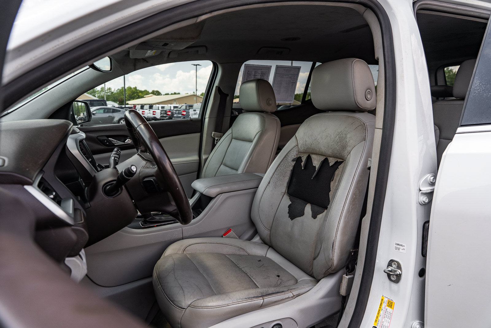 Used 2018 GMC Acadia SLT FWD image 21