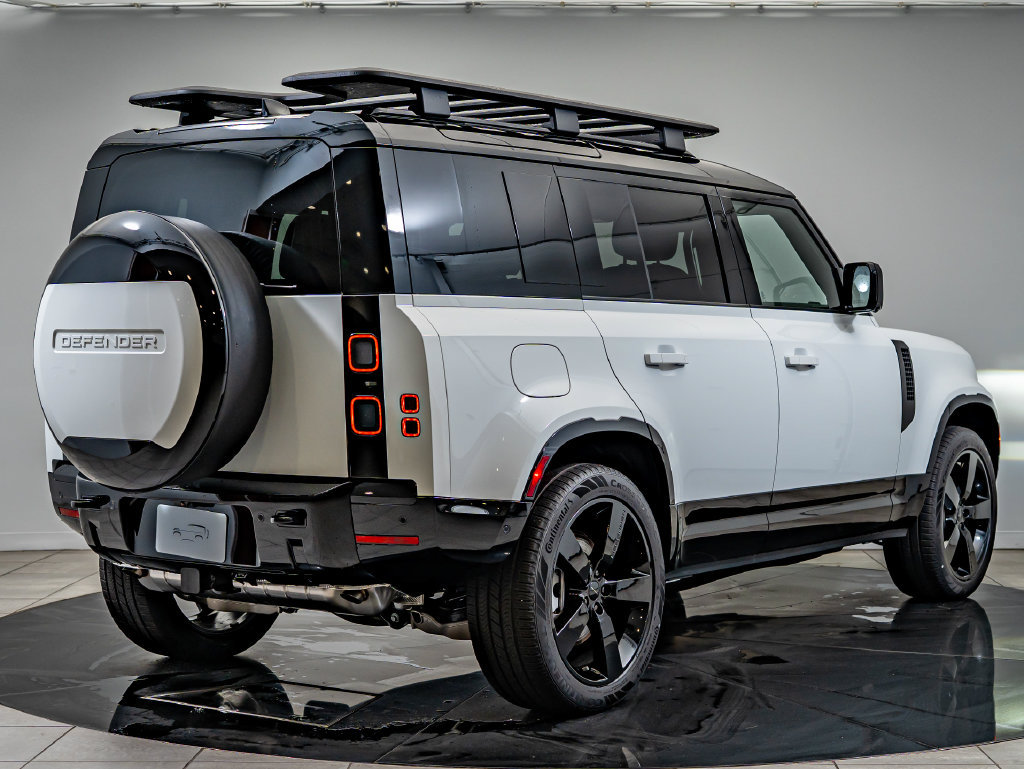 New 2026 Land Rover Defender 110 X-Dynamic SE AWD/4WD image 9