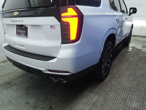 Used 2025 Chevrolet Tahoe High Country image 32
