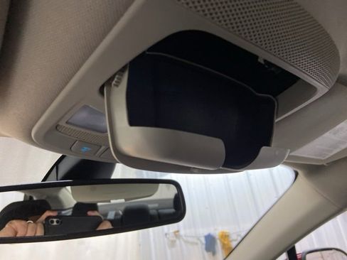 Used 2019 Ford Fusion SE image 30