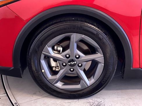 Certified 2025 Kia K4 FWD image 12