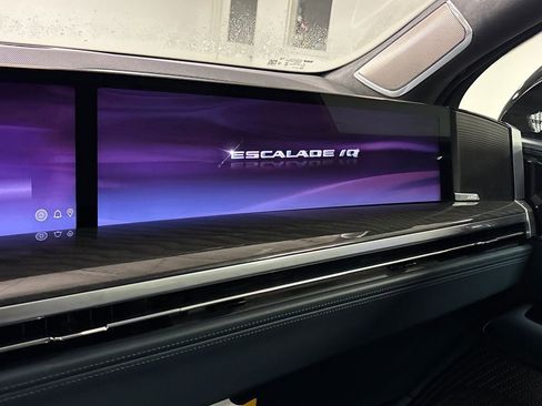 New 2025 Cadillac Escalade IQ Luxury 2 AWD/4WD image 41