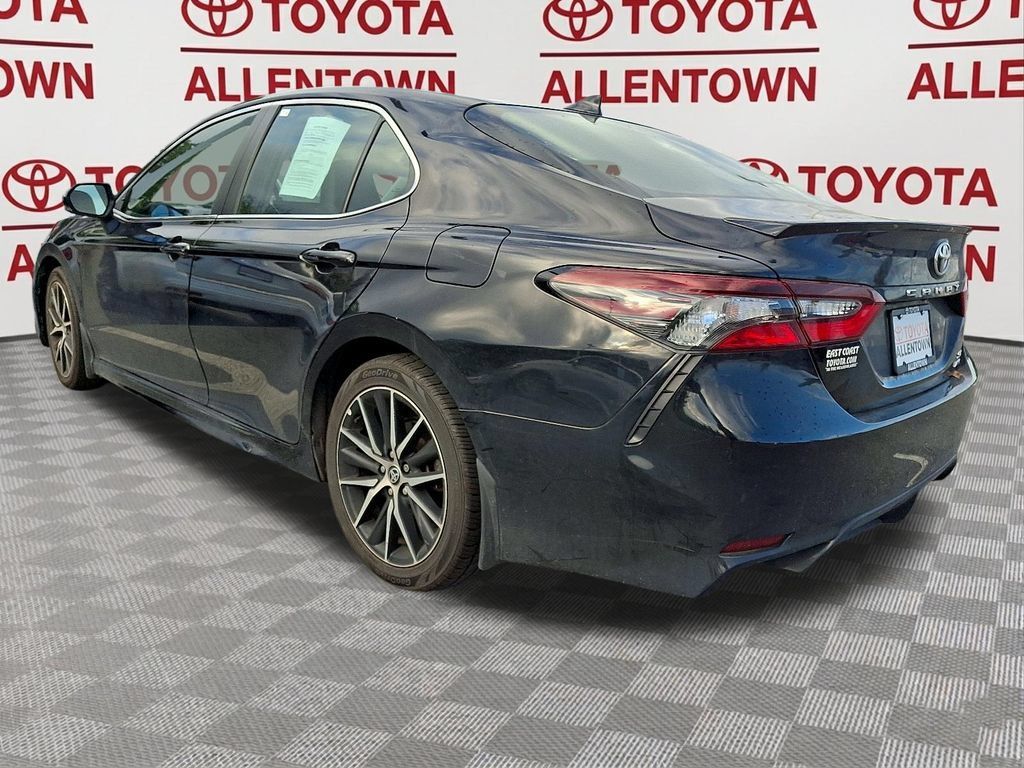 Used 2024 Toyota Camry SE AWD/4WD image 6