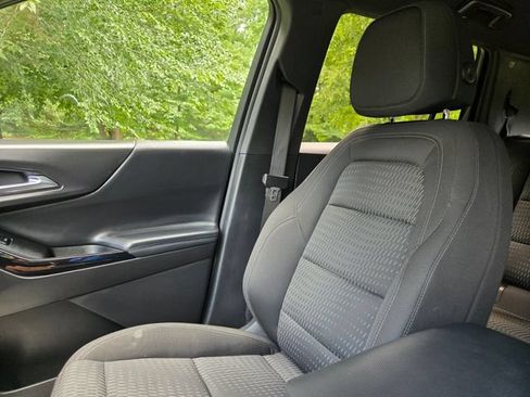 Used 2025 Chevrolet Equinox LT AWD/4WD image 24