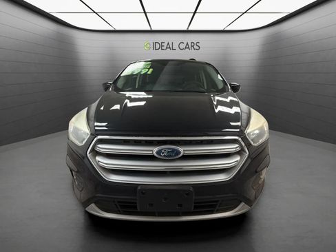 Used 2017 Ford Escape SE AWD/4WD image 2