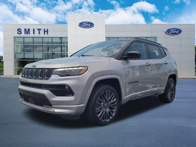 Used 2023 Jeep Compass High Altitude AWD/4WD image 1