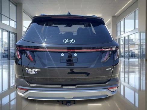 Certified 2025 Hyundai Tucson SEL AWD/4WD image 4