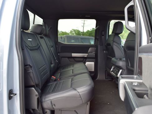 New 2026 Ford F250 Platinum image 22