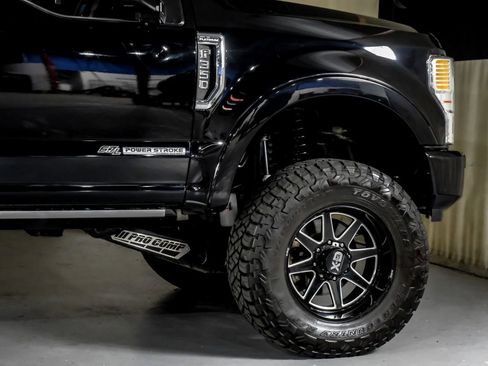 Used 2021 Ford F350 Platinum w/ Tremor Off-Road Package AWD/4WD image 7