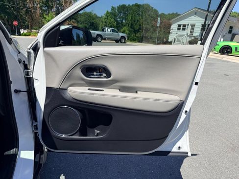 Used 2016 Honda HR-V EX-L image 22