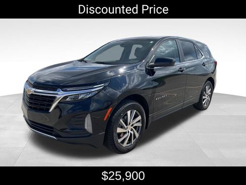 Certified 2024 Chevrolet Equinox LT w/ LPO, Floor Liner Package image 3