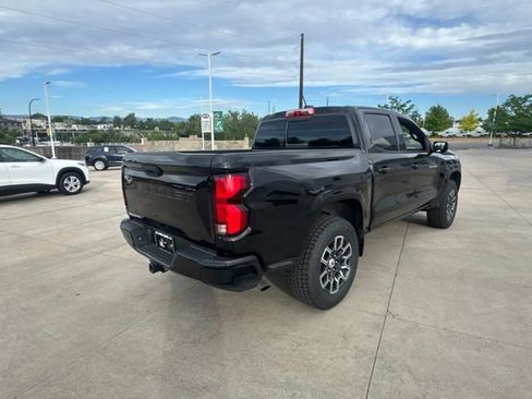Used 2023 Chevrolet Colorado Z71 w/ Z71 Convenience Package 2 AWD/4WD image 5