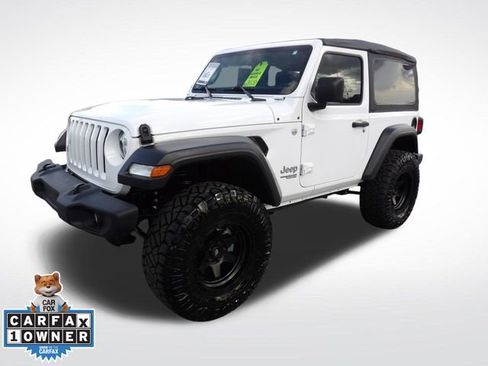 Used 2020 Jeep Wrangler Sport image 3
