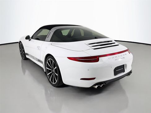 Used 2014 Porsche 911 Targa 4S image 3