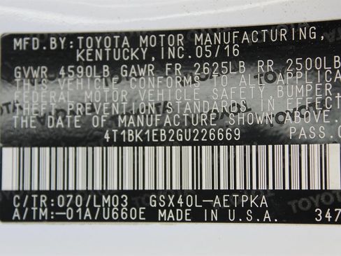 Used 2016 Toyota Avalon Limited w/ Toyota Safety Sense Package image 18