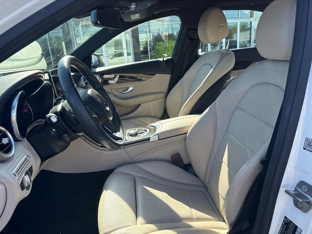 Certified 2018 Mercedes-Benz C 300 4MATIC Sedan image 6