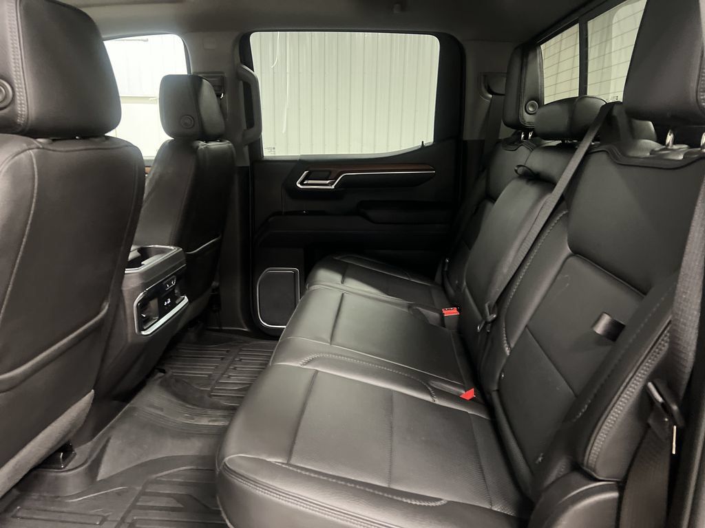 Certified 2022 GMC Sierra 1500 Denali w/ Technology Package AWD/4WD image 14