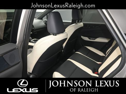 Used 2022 Lexus NX 250 FWD image 11