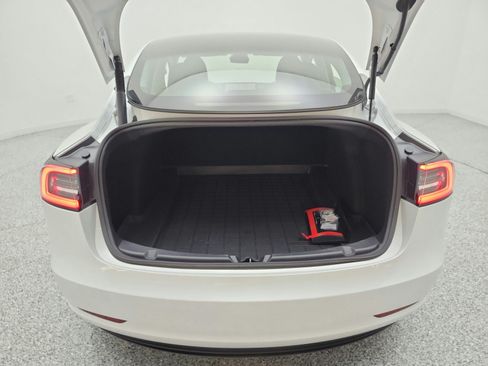 Used 2023 Tesla Model 3 Standard Range RWD image 18