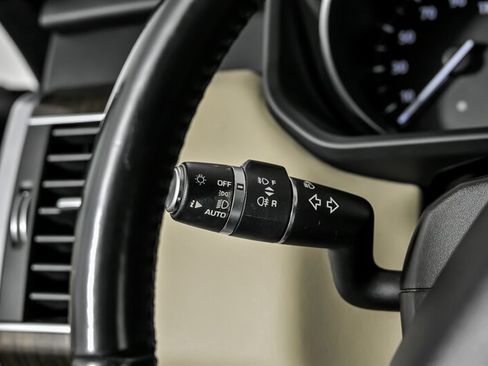 Used 2017 Land Rover Range Rover Sport image 26