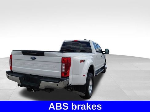 Used 2022 Ford F350 Lariat w/ Lariat Ultimate Package AWD/4WD image 13
