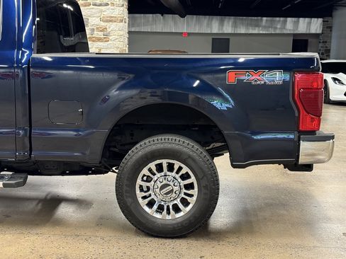 Used 2022 Ford F350 XLT w/ XLT Premium Package AWD/4WD image 10