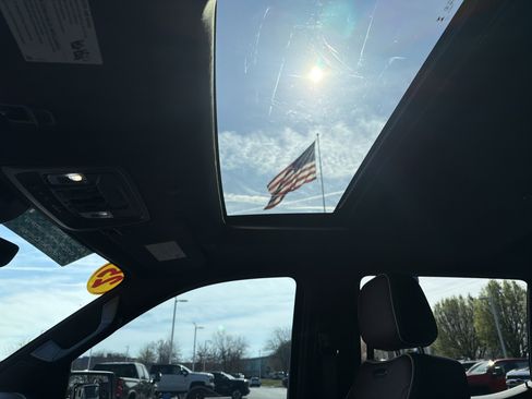 Used 2025 GMC Sierra 1500 Denali Ultimate image 28