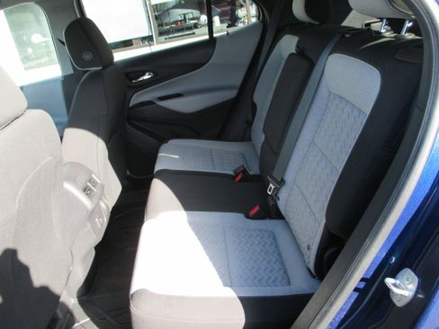 Used 2023 Chevrolet Equinox LT image 11