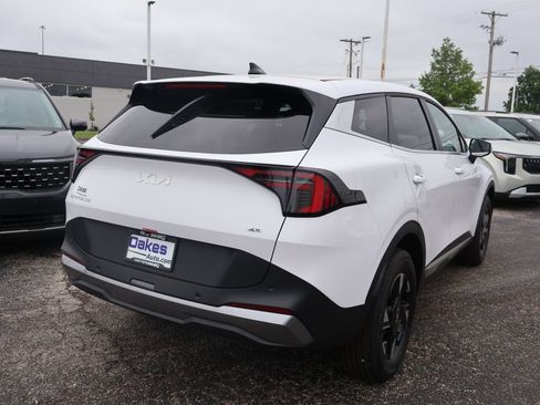 New 2026 Kia Sportage LX w/ LX Convenience Package AWD/4WD image 6