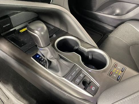 Used 2023 Toyota Camry XLE w/ Navigation Package FWD image 9