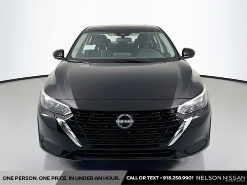 Certified 2025 Nissan Sentra SV FWD image 2
