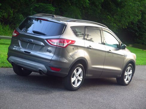 Used 2014 Ford Escape SE w/ Equipment Group 201A AWD/4WD image 21
