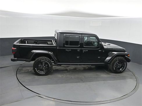 New 2026 Jeep Gladiator Willys image 28