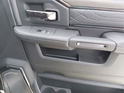 New 2026 RAM 2500 Limited image 18